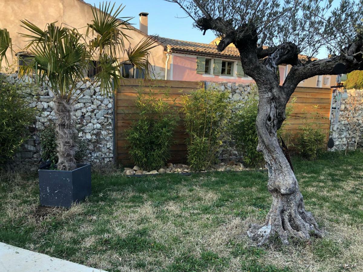 فيلا Le Luberon Des Artistes Oppède المظهر الخارجي الصورة